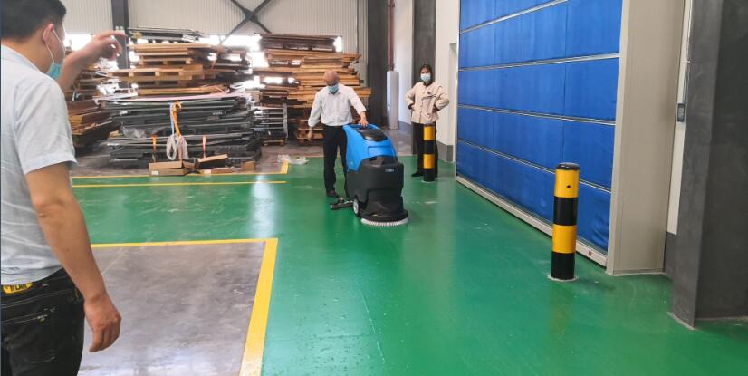 科技公司R50B手推洗地机